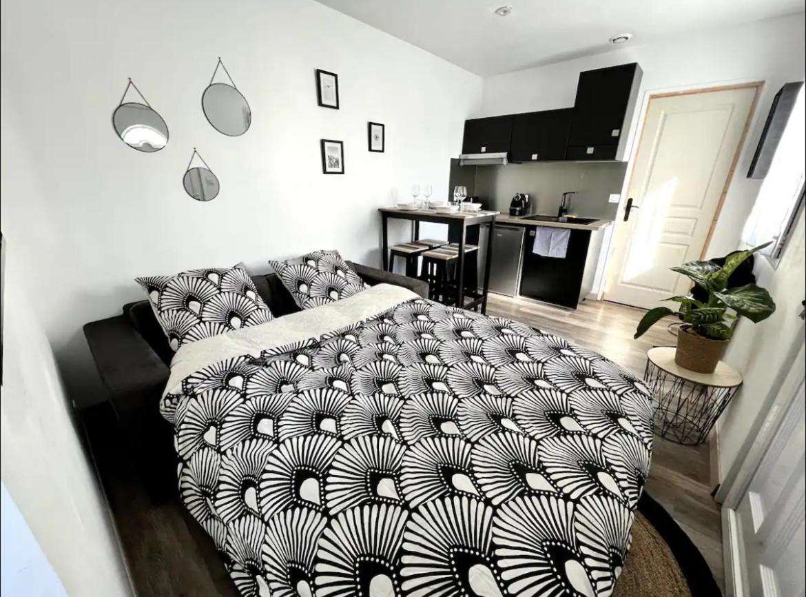 Joli Appartement Avec Parking Ла-Рошель Экстерьер фото